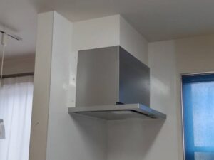 千葉キッチン取付け隊　ヤマハサイクロンフードの取替　施工後